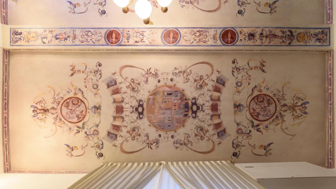 Domus Nannini Spa - L' Arco Di Matteotti Siena Bagian luar foto