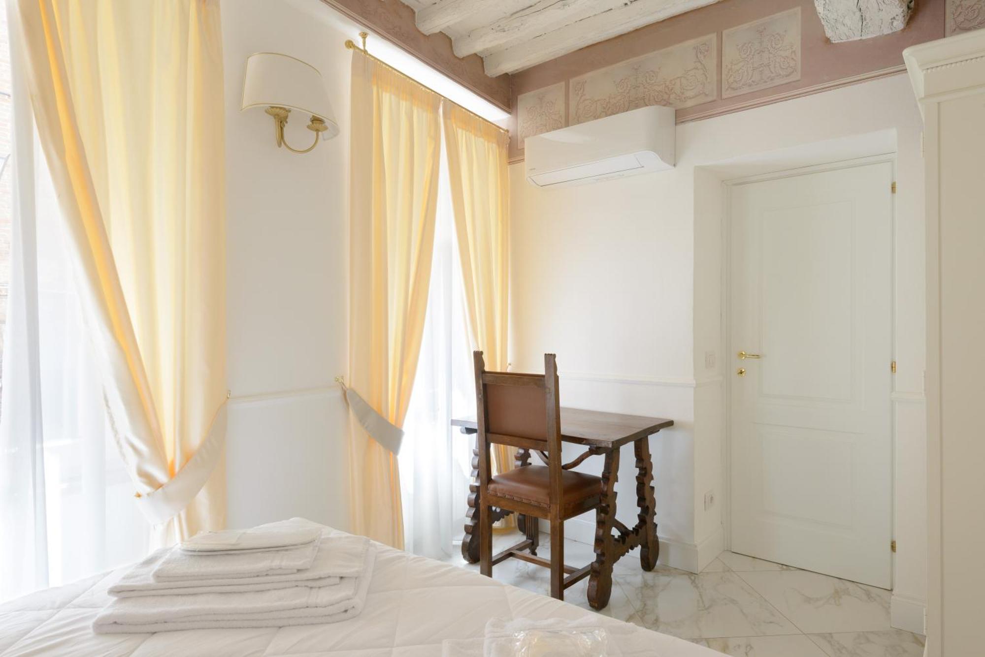Domus Nannini Spa - L' Arco Di Matteotti Siena Bagian luar foto